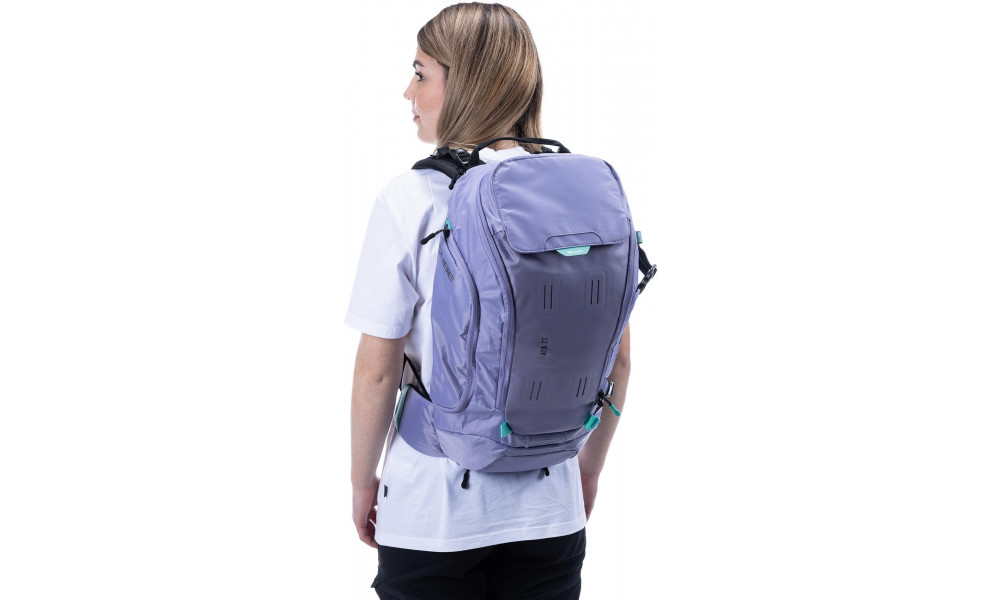 Mugursoma Cube ATX 22 violet - 2