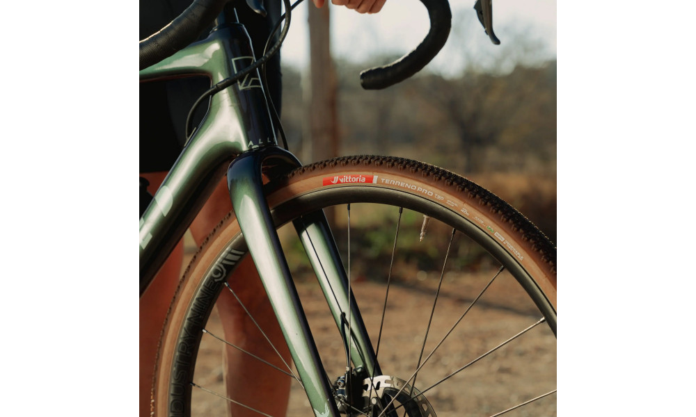 Riepa 28" Vittoria Terreno Pro T50 Mixed TLR Fold 700x45c / 45-622 natural - 5