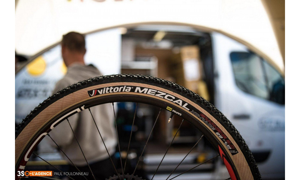 Riepa 29" Vittoria Mezcal TLR Fold 29x2.25 / 55-622 tan - 12