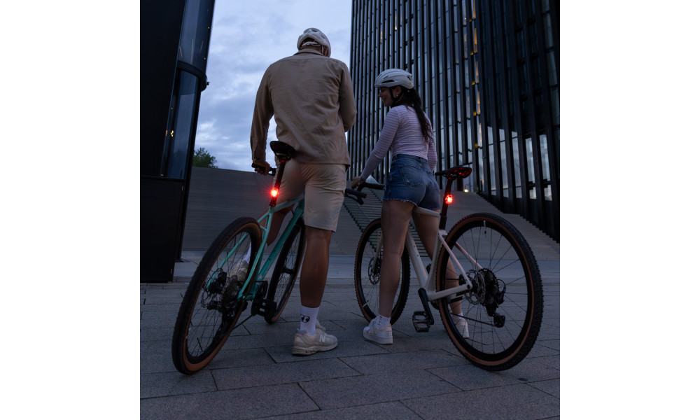 Aizmugurējais lukturis Sigma Hiro 10 USB - 11